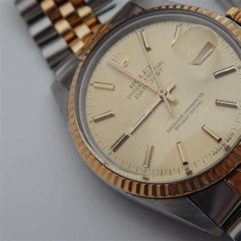 corona rolex originale e falso|Estas imágenes muestran un Rolex verdadero y uno falso: 6 .